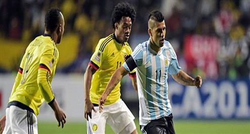  والدة أجويرو تدافع عن المنتخب الأرجنتيني أمام الانتقادات